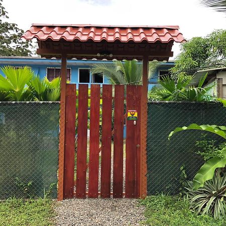 Hotel One Love Puerto Viejo Puerto Viejo de Talamanca Bagian luar foto
