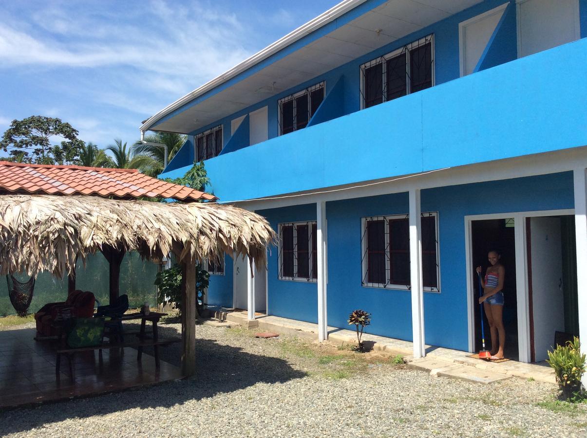 Hotel One Love Puerto Viejo Puerto Viejo de Talamanca Bagian luar foto