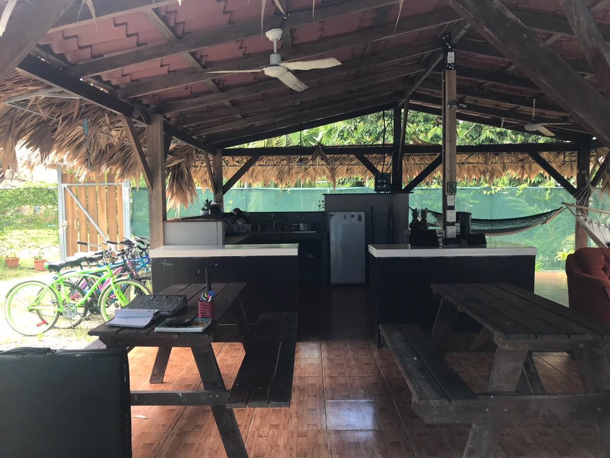 Hotel One Love Puerto Viejo Puerto Viejo de Talamanca Bagian luar foto